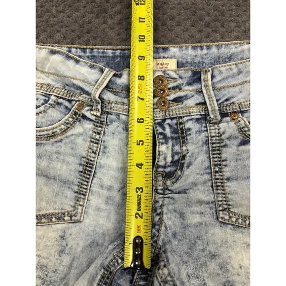LEI Acid Washed Denim Jean Shorts Cutoffs Low Rise Women's Size 9 - Picture 6 of 8